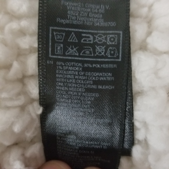 21 Denim Forever 21 Jean Shorts Peekaboo Pockets - Picture 6 of 6